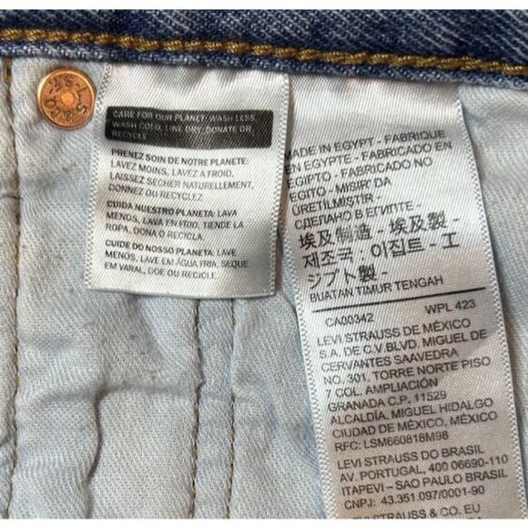 Levis Jeans 501 Men's Jeans Blue Denim Straight Leg Button Fly Size 35x30 - Picture 10 of 12